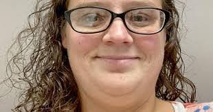 Mandi Mueller's Instagram, Twitter & Facebook