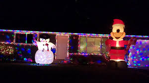 Pe scurt, craciunul este şansa de a fi noi înşine. francis c. CrÄƒciunul In America Ziarul De GardÄƒ