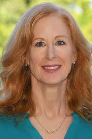 Julie Ponder's Instagram, Twitter & Facebook