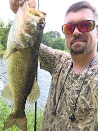 What's the best bait for muddy tail water?