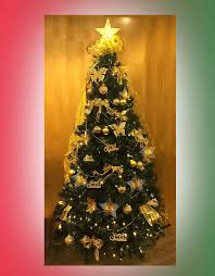 While christmas trees are traditionally associated with christian symbolism, their modern use is largely secular. Christmas Trees Singapore Decorated Christmas Tree Az Singapore