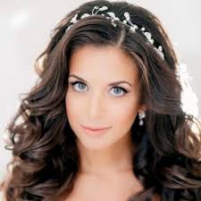 Fun accessories like flowers or a veil will add a touch of personality, or you can let the curls. 50 Unforgettable Wedding Hairstyles For Long Hair Hair Motive Hair Motive