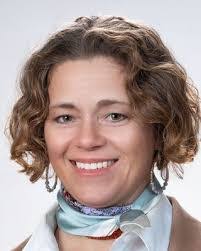 Leslie Gamble's Instagram, Twitter & Facebook