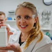 Taylor (Kopacka) Leigh