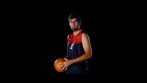 Regras do basquetebol, história do basquetebol, fundamentos técnicos do veja mais ideias sobre basquetebol, basquete, educação fisica. Atleta Morre Depois De Cair Inanimado Durante Jogo De Basquetebol Imediato Jornal Regional