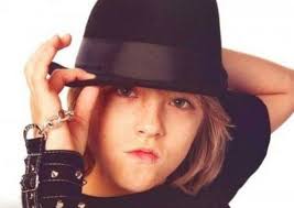 Sara Steck (@_sarasteck_)