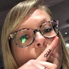 LanieLovesBooks79 (@lanielovesbooks79)