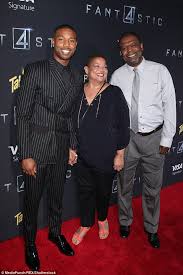 Michael B Jordan Finally Moving Out Of The Sherman Oaks Mansion He Shares With His Parents Daily Mail Online