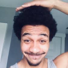 Try applying coconut oil about 15 to 30 minutes before you wash, focusing on the midsection and ends of your hair. I Ve Been Putting Coconut Oil In My Hair And It S Grown Like Crazy But Since It S Gotten Long I Ve Realized I Don T Like Washing With Regular Shampoos They Take A Lot Of