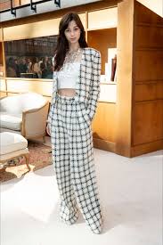 Ntr48 sep 20 2017 5:32 am if only there's a live action of white album (anime) i wish. Ayami Nakajo 2019 Paris Fashion Week Chanel Haute Couture Fw 19 20 06 Gotceleb