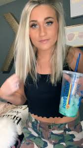 Don’t got much goin for me 🤷🏼‍♀️ #fyp#foryourpage#viral#absolutelynot