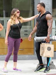 It's not simply the vulva, but an obvious frontal wedgie that happens when fabric gets pulled into the my thoughts on the matter are if your willing to walk around with the outline of your crotch showing i'm going to have a nice little look at it. Kelly Brook Has Camel Toe And David Mcintosh Goes Topless After A Day At The Gym Irish Mirror Online