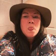 Caroline anglim (@CarolineAnglim)