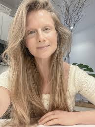 Debra Lumb's Instagram, Twitter & Facebook