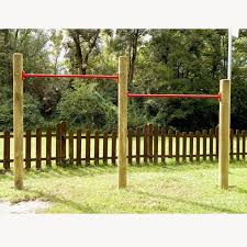 Doppelreck Drr Turnreck Aus Rundholz Mit Zwei Reckstangen Rot Von Gartenpirat Amazon De Spielzeug Garten Planen Spielehaus Garten Garten Kaufen