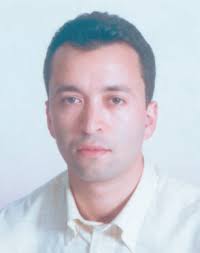 A multiagent system for edge detection and continuity perception