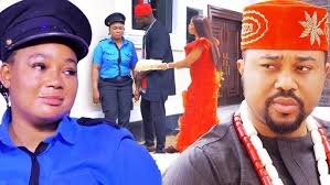 A Rich Prince Falls In Love With The Royal Gatekeeper Maltreated By The  Princess 3&4 -African Movies