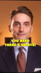 I really like the length of the jacket of my VBC Allen suit by  @propercloth. Sport jacket: @propercloth Trousers: @propercloth Shirt:  @kamakurashirts Shoes: @dieter.kuckelkorn Tie: @brooksbrothers Belt:  @bergandberg Use my code "LUKAS10"