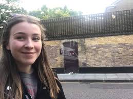 For my daughter's 18th Birthday I arranged a trip to London.so she could  visit Freddie's home; Garden Lodge 💕