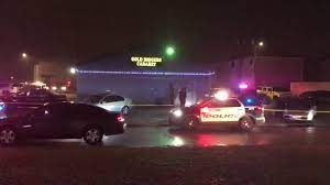 The strip club is open: Customer Opens Fire On 2 Security Guards After Argument At Gold Diggers Cabaret In Sw Houston Police Abc13 Houston
