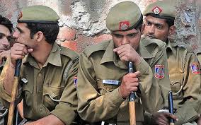 Details mentioned on ssc delhi police constable hall ticket 2020 documents to bring with delhi police constable admit card 2020 Hc Rejects Centre S Plea Against Refixation Of Constables Salaries The Hindu