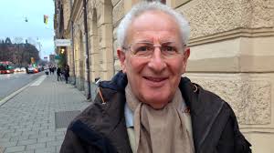 Ben Auerbachs pappa tvingades fly till Sverige efter att ha talat jiddisch  i sömnen 4 mars 2015