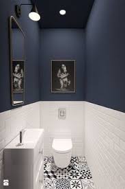 Gaste Wc Boden Gemusterte Fliesen Schwarz Weiss Metrofliesen Halbhoch Umlaufend Blaue Wandfarbe White Bathroom Designs Small Bathroom Remodel Small Bathroom