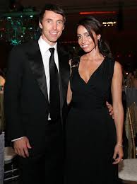 Sources say steve nash pulled a back muscle when getting down on his knee. Steve Nash Engaged To Former Pepperdine Volleyball Player Jocks And Stiletto Jill