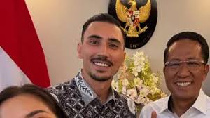 Vincent Verhaag Terbaru