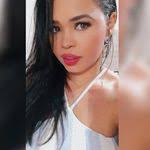 Mona Goncalves's Instagram, Twitter & Facebook