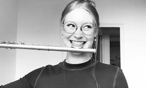 Close-Up: An Interview With Flutist Gillian Derer