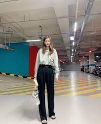 파업종료와 경영진 교체 이후에는 보도국 재정비 기간동안 평일 mbc 뉴스데스크 의 임시 진행을 맡았다. ë°°êµ¬ì„ ìˆ˜ ê¹€ìˆ˜ì§€ ì‚¼ì‹­ì‚¬ì‚´ ìƒì¼ ë¹ ìž‰ ê¸°ëŸ­ì§€ ë‹ë³´ì—¬ ë‰´ìŠ¤ì»¬ì²˜