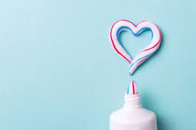 Ancak sadece açık renkli kıyafetlerde bu yöntemi uygulamalısınız. Dis Macununun Cok Az Bilinen Kullanim Alanlari Yasam