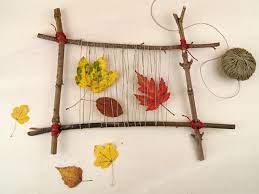 Bastelideen im herbst für kinder. Herbstgesteck Aus Naturmaterialien Weben