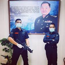 Kontinjen polis di raja malaysia #harikebangsaan2019 #sayangimalaysiaku #malaysiabersih selamat hari polis kepada semua warga pdrm 2020 #sediaberkhimat #pdrm #ncidsubangjaya. Polismasyarakatberpisahtiada Instagram Posts Gramho Com