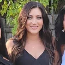 Melissa Newcomb (@MimiNewcomb)