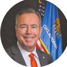 Essie Charles's Instagram, Twitter & Facebook