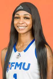 Chantel Barnett's Instagram, Twitter & Facebook