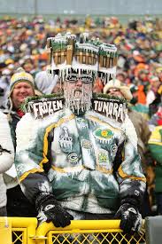 Tricks Of The Trade For Playing In A Freezing Game In Green Bay Green Bay Packers Shoes Green Packers Green Bay Packers Vintage