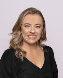 Anna Audi's Instagram, Twitter & Facebook