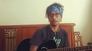 Bassist sekaligus vokalis boomerang itu sempat bisa mengonsumsi cairan lewat mulutnya. Boomerang Gelar Konser Amal Untuk Hubert Henry Nanti Malam