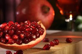 Melindungi kulit dari cahaya matahari dan merawat sebarang masalah kulit disebabkan terlalu. Wah Manfaat Buah Ini Kalahkan Viagra Untuk Meningkatkan Kejantanan Pria