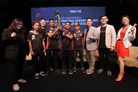 Di indonesia, turnamen free fire indonesia masters (ffim) selalu mencetak rekor muri sebagai pertandingan esports battle royale dengan jumlah maka, produser garena free fire indonesia, christian wihananto kemudian mengikuti bidding untuk menjadikan indonesia sebagai tuan rumah. Dranix Targetkan Juara Di Kejuaraan Dunia E Sports 2019 Republika Online