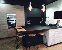 Maybe you would like to learn more about one of these? Cuisine Noire Et Bois 15 Modeles Tendances Kozikaza