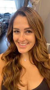 And just like that!!! Newborn baby pics today. How amazing is this “Mom  Glow”, @dee_on_ahh is absolutely beautiful rocking this nude Glam Makeup. ,  Lashes @faceonmakeuplashes -Antoinette, MUA ...