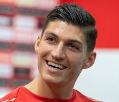 Steven Zuber (SUI) :: Photos :: playmakerstats.com