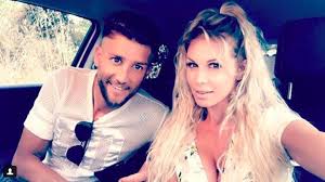 Le duo paga et adixia a une nouvelle fois crée l'événement en offrant un show de folie aux habitant de bours. Les Marseillais Vs Le Reste Du Monde Adixia Et Paga Mettent Fin Aux Rumeurs De Rupture Sur Instagram