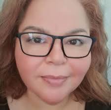 Deberían sacar un café en honor a Laura León, que se llame Latte Sorito y  que tenga un aroma suave, suave, suavecitooo...