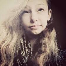 Danielle Burrows (dburrows2524)