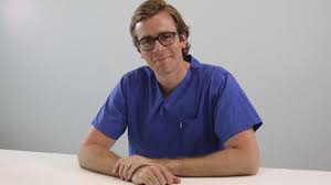 See hourly updated follower statistics and more! Dr Johannes Wimmer Privat Mit Ihr Schwelgt Der Tv Arzt Im Liebesgluck News De